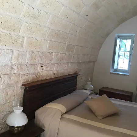 Masseria Camarda * Челье-Мессапика